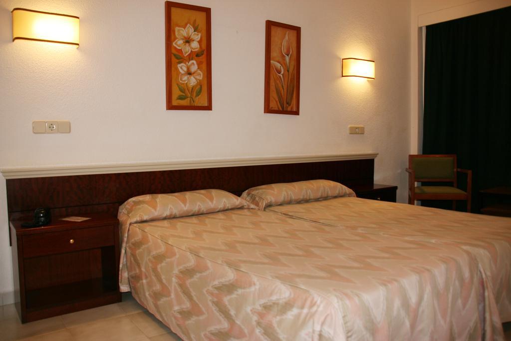 Hotel La Nina Cala Millor  Cameră foto