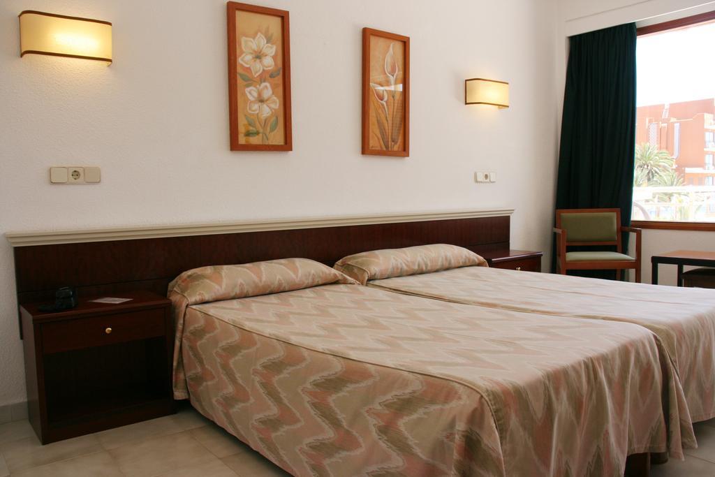 Hotel La Nina Cala Millor  Cameră foto